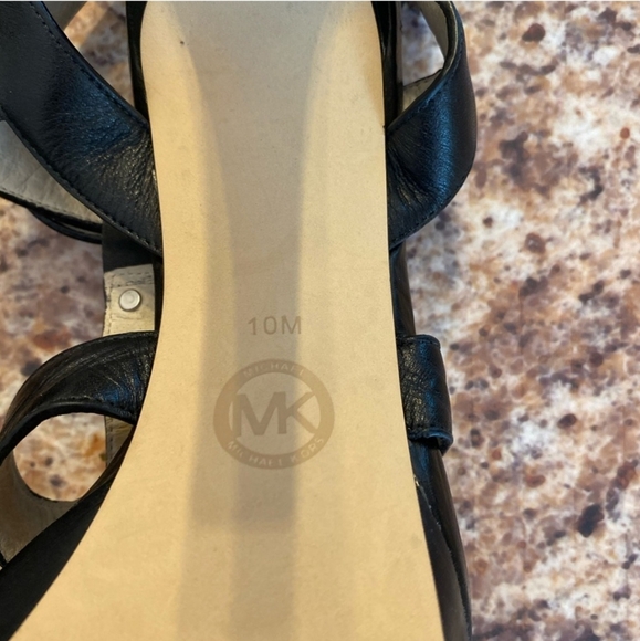 Michael kors heels - Picture 6 of 6